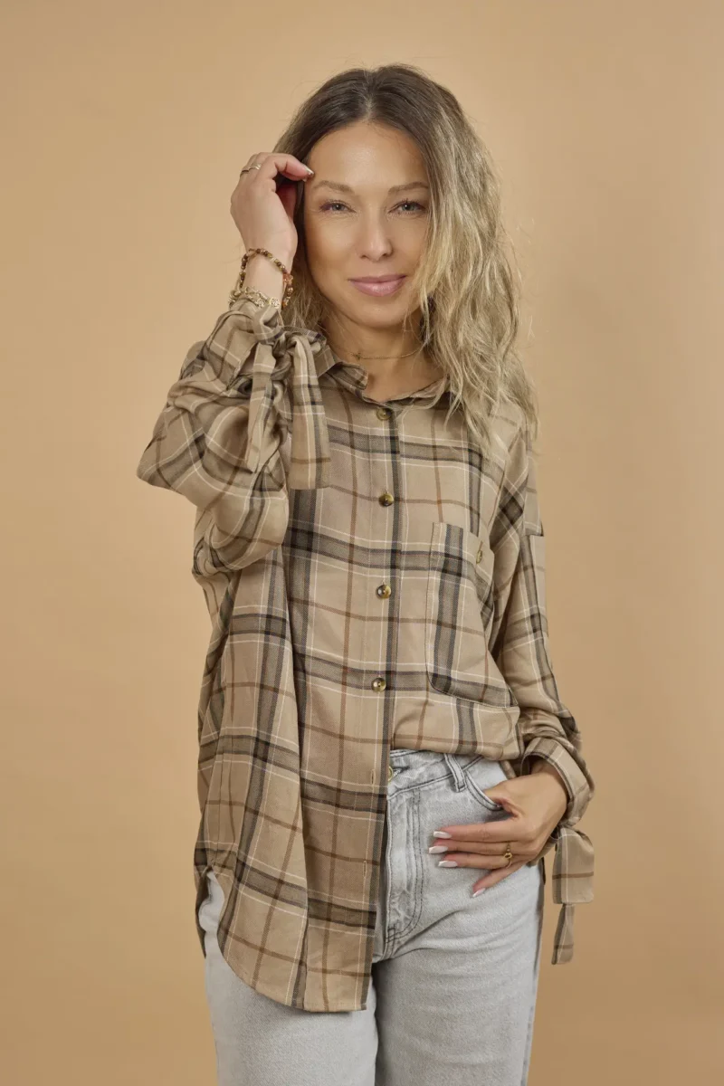 Koszula damska z wiązaniem przy rękawach w kolorze beżowym